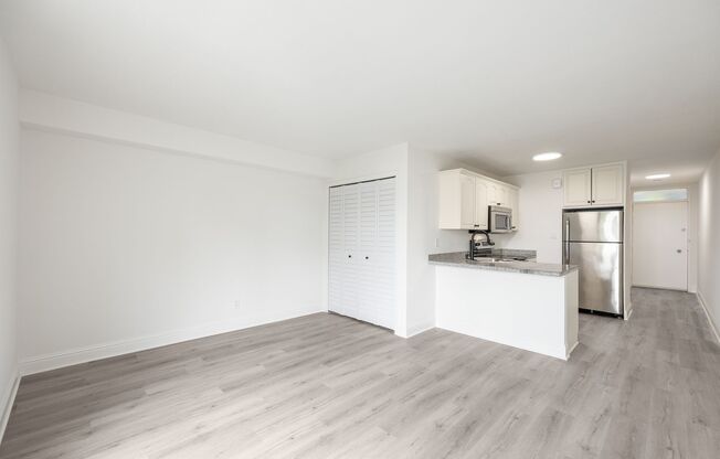 940 Guerrero Street (1082r)