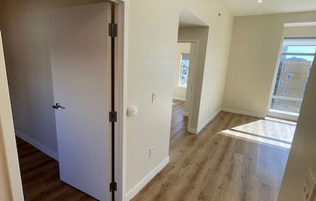2 beds, 1 bath, 760 sqft, $2,845, Unit 704