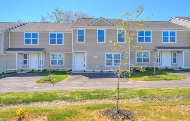 1340 Providence Blvd | 3 Bed 3.5 Bath Townhome | August 16th