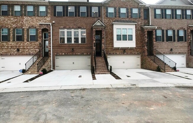 New Townhome near Perimeter Mall