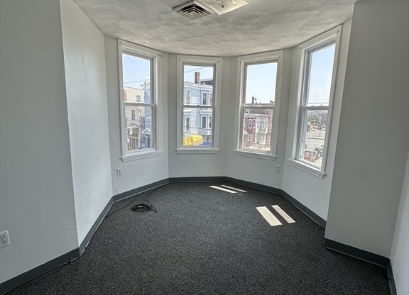 400 SARATOGA ST