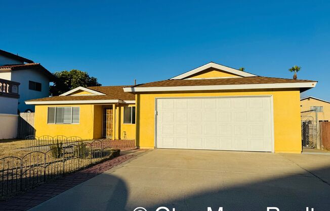 Spacious 3BR Home with Garden Beds & Pet-Friendly Yard – Imperial Beach