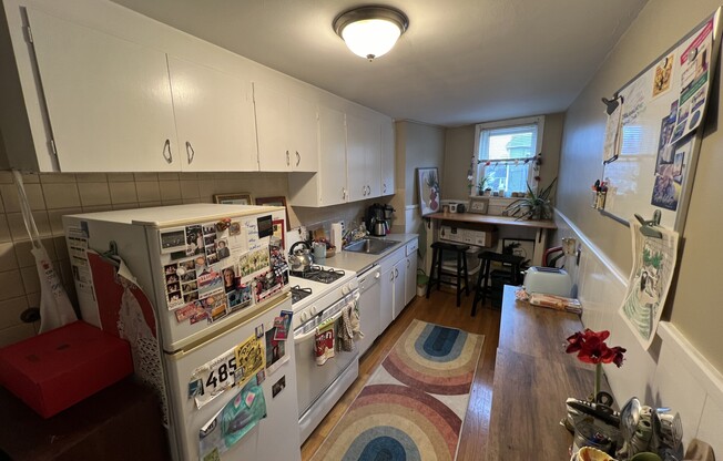 1 bed, 1 bath, $2,700, Unit 260