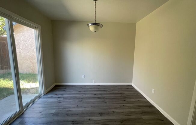 2013 SCOTCH PINE DR