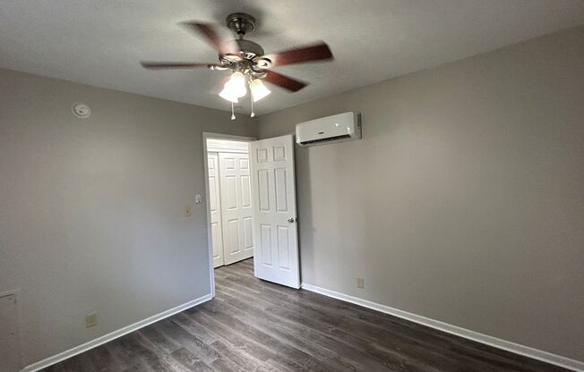 1 bed, 1 bath, 600 sqft, $895, Unit #4