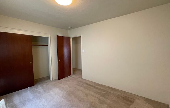 2 beds, 1 bath, $2,295, Unit Unit E