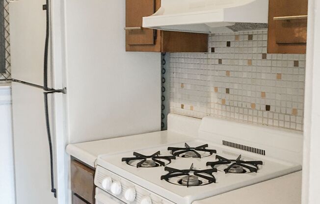 1 bed, 1 bath, 830 sqft, $2,150, Unit 428-2A