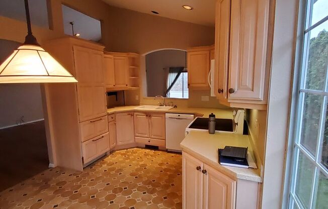 Great Home In Charbonneau