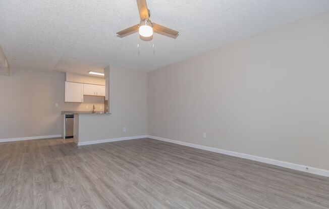 1 bed, 1 bath, 586 sqft, $1,399, Unit S102