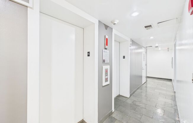 1 bed, 1 bath, 930 sqft, $2,365, Unit 4C