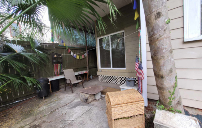 2367 st thomas st7