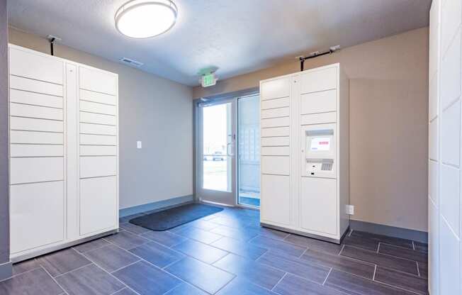 The Grove Apartments Delivery Lockers