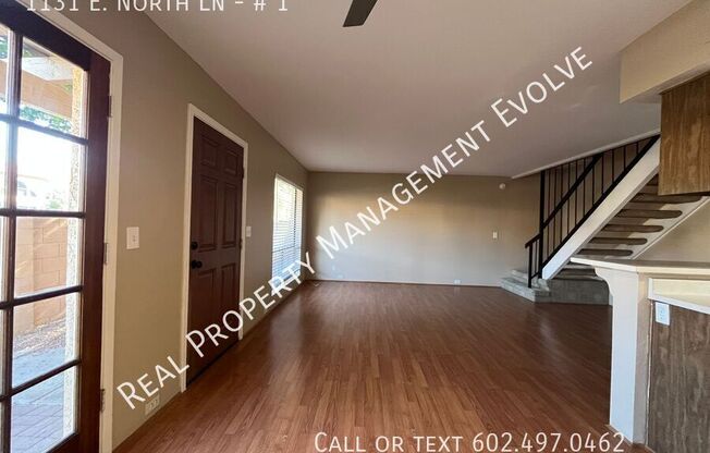 1131 E N LN