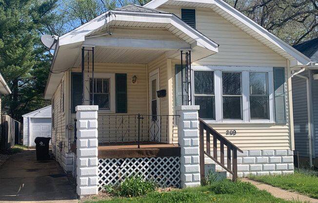 3 Bedroom / 1 Bathroom House in Peoria