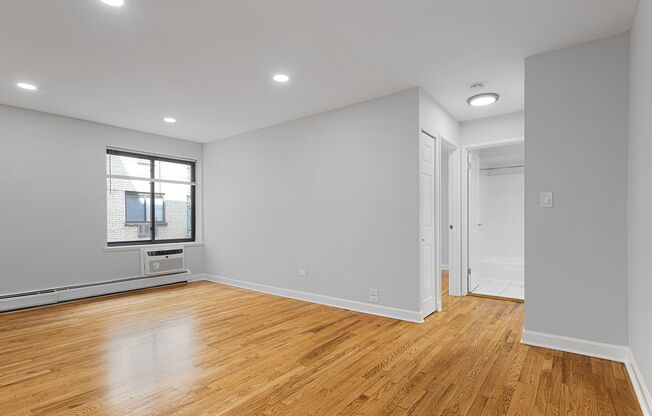 1 bed, 1 bath, 536 sqft, $1,750, Unit 336