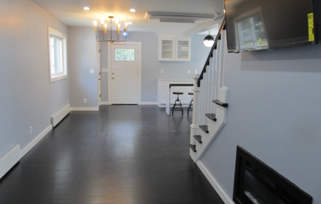 21 DEEPWOOD DR
