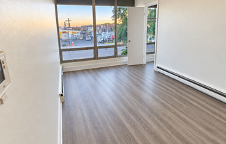 6010 W FULLERTON