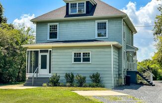 3 Elliott Road