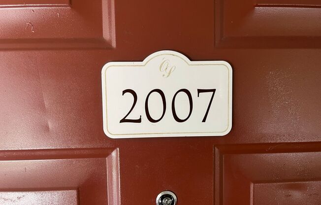 3 beds, 2 baths, 1,076 sqft, $2,200, Unit 2007