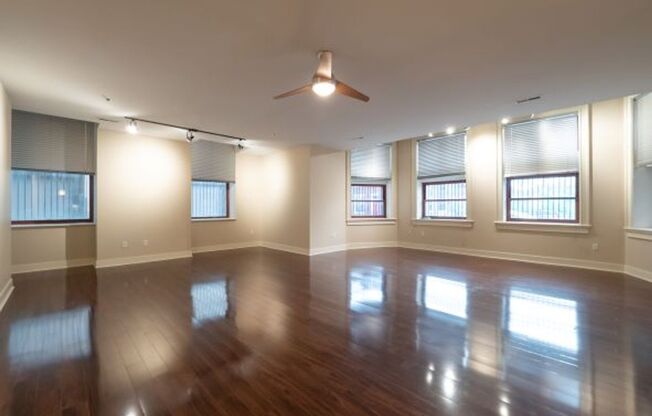 2 beds, 2 baths, 1,715 sqft, $2,080, Unit L20