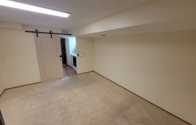 3449 QUEEN ANNE WAY