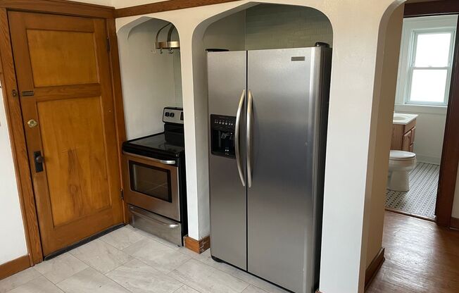 2100-2102 S 85th St.