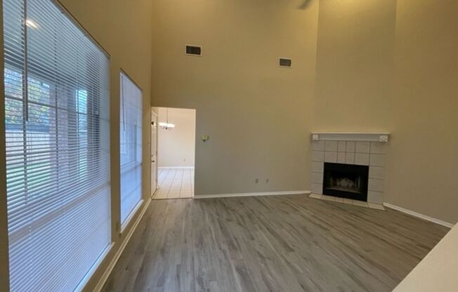 3 beds, 2.5 baths, 1,682 sqft, $2,095, Unit 819