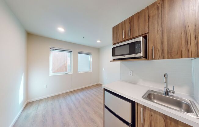 Studio, 1 bath, 175 sqft, $1,295, Unit 326