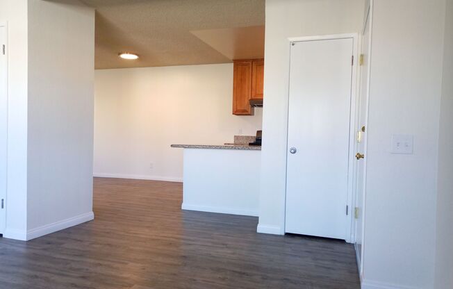 1 bed, 1 bath, 665 sqft, $2,100, Unit 244