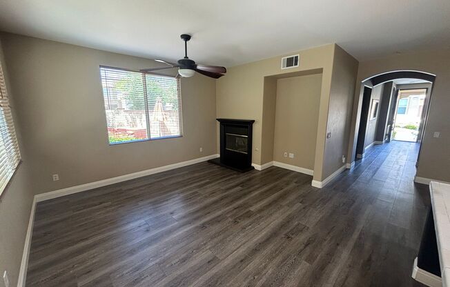 Stunning 3-Bedroom Home with Resort-Style Amenities in Tesoro Del Valle!