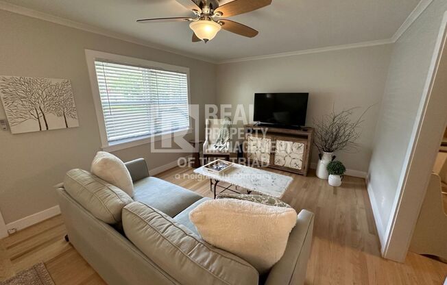 2 beds, 1 bath, 765 sqft, $1,695, Unit D