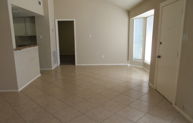 2 beds, 2 baths, $1,600