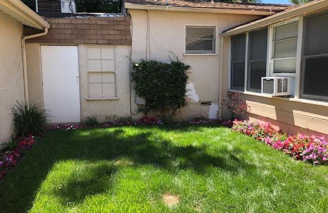 3 beds, 2 baths, $3,300