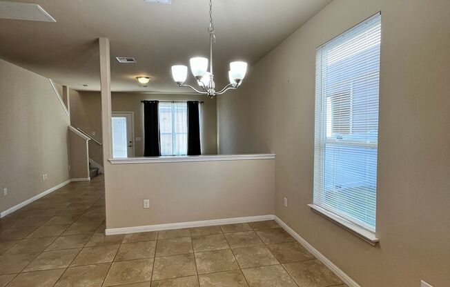 3 beds, 2.5 baths, $1,998