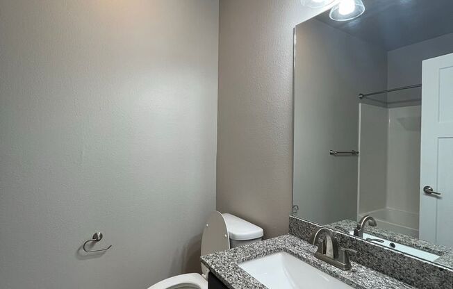 3 beds, 2 baths, 1,212 sqft, $2,400