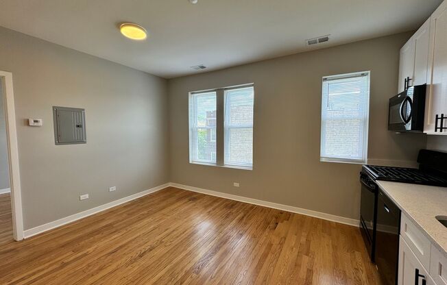 1 bed, 1 bath, $1,615, Unit 304