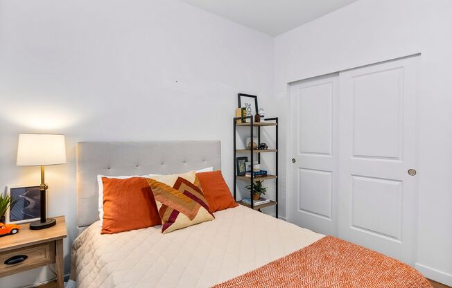 1 bed, 1 bath, 745 sqft, $1,975