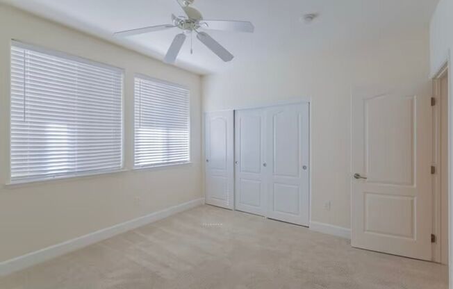 1 bed, 1 bath, 812 sqft, $2,165, Unit 1014