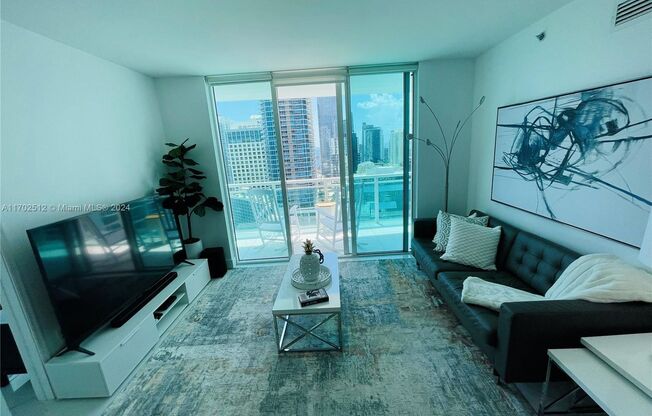 2 beds, 2 baths, 986 sqft, $4,500, Unit 950 Brickell Bay Dr # 32-07 (A11702512)