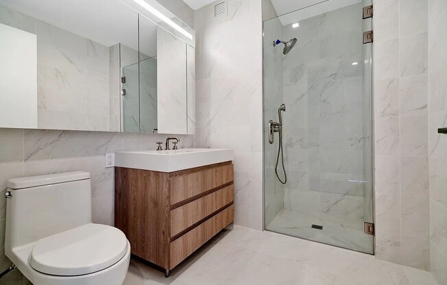 1 bed, 1 bath, $6,995, Unit 14E