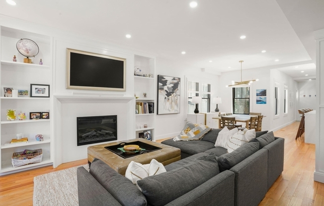 4 FAIRLEE ST