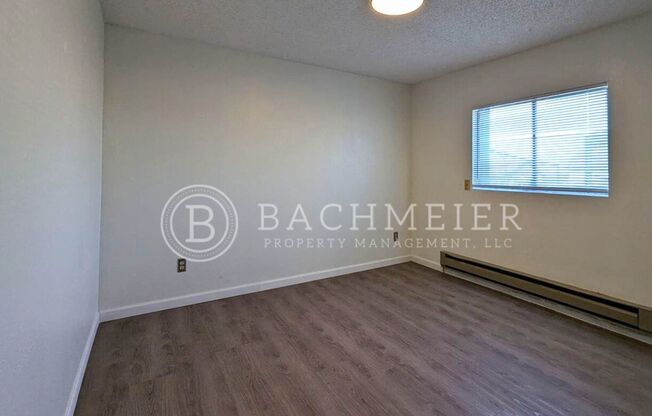 3 beds, 1 bath, 1,056 sqft, $1,150, Unit 1301 SW 2nd St