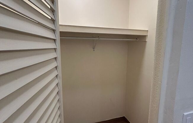 2 beds, 1 bath, $1,250, Unit Fremont332-B