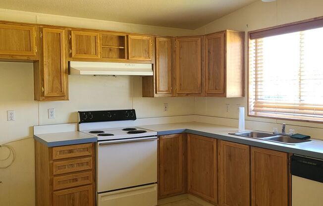 Manufactured home on a beautiful piece of property in Lapwai
