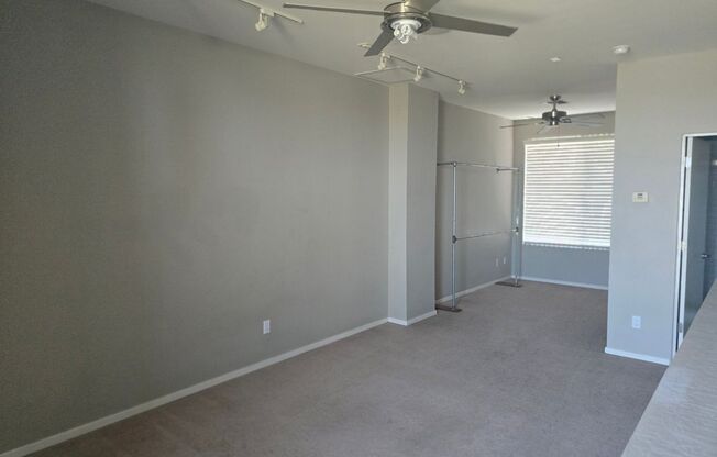 3 beds, 3.5 baths, $2,700