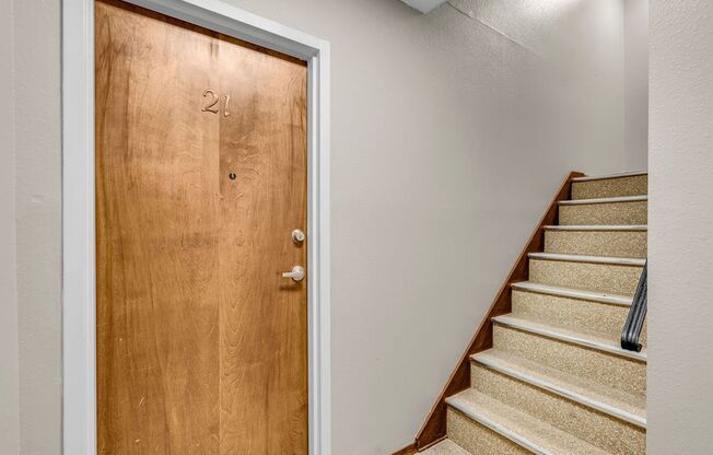 1 bed, 1 bath, 734 sqft, $1,450, Unit 821