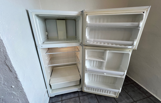 Studio, 1 bath, 440 sqft, $865, Unit 711