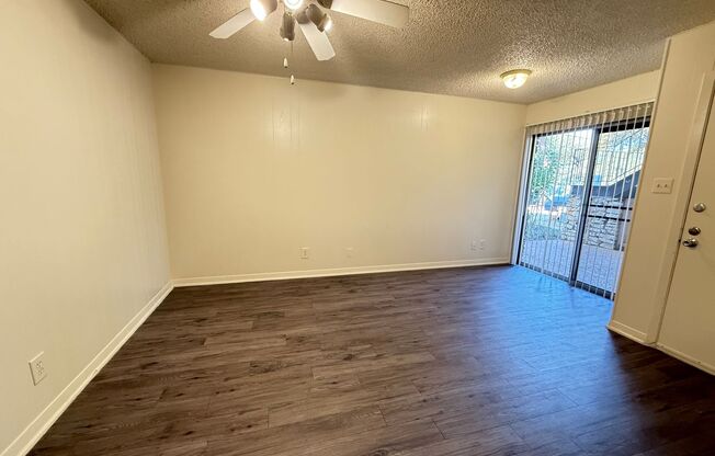 1 bed, 1 bath, 550 sqft, $1,175, Unit MKEA-102