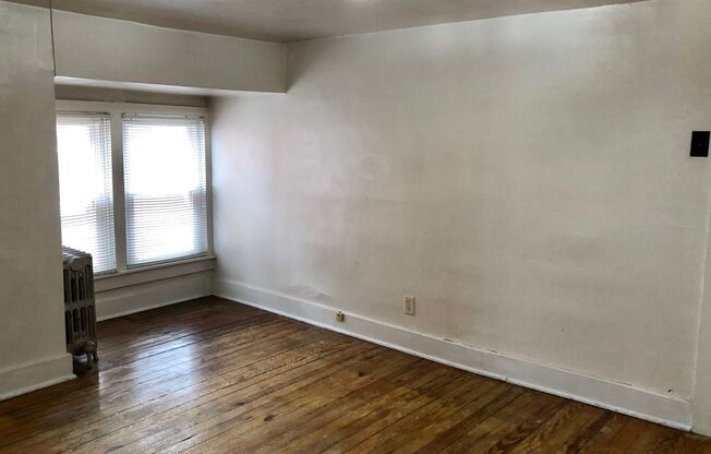 1 bed, 1 bath, $675, Unit 362 W BROADWAY APT #6