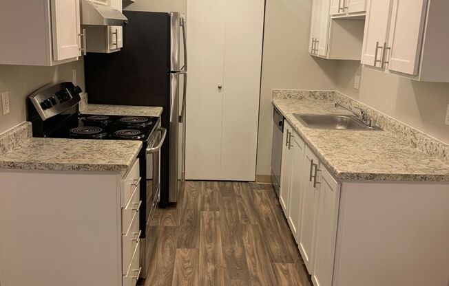2 beds, 2 baths, 923 sqft, $1,995, Unit F203